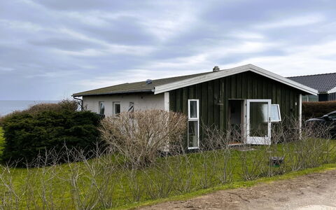 Edla - 35M from the Sea: Bygning, Hus, Tag, Hjem, Sommerhus, Land Lot, Sidespor, Estate, Gård, Garden Bygninger