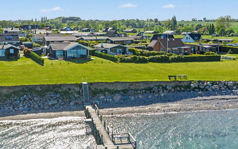 Edla - 35M from the Sea: Kyst, Boligområde, Coastal Og Oceaniske Landskabsformer, Landskab, Hav, Kyst, Forstad, Ocean, Fugleperspektiv, Luftfotografering