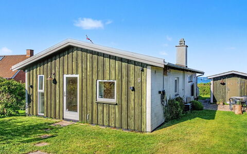 Edla - 35M from the Sea