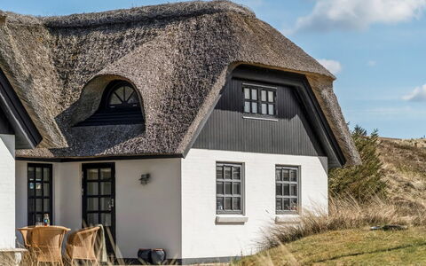 Dorit - 450M from the Sea: Blå, Sommerhus, Hus, Hjem, Stuehus, Estate, Sidespor