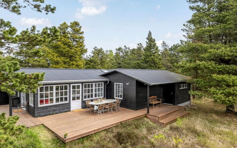 Momo - 2.8Km from the Sea: Blå, Sommerhus, Hus, Hjem, Stuehus, Estate, Sidespor