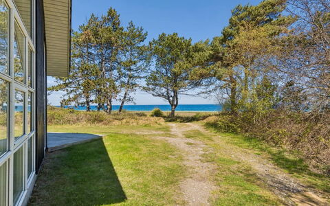 Ilppo - 100M from the Sea: Vand, Vandressourcer, Krop Af Vand, Rots, Kyst, Naturlige Landskab, Headland, Coastal Og Oceaniske Landskabsformer, Terræn, Promontory