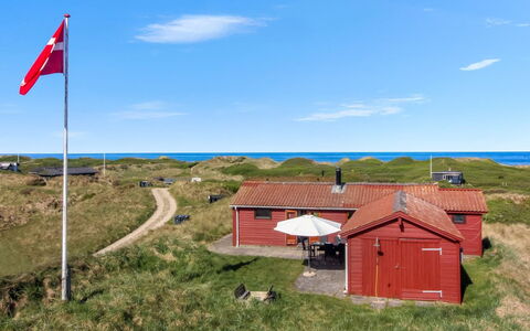 Bena - 300M from the Sea: Økoregion, Sommerhus, Hældning, Steppe, Hytte