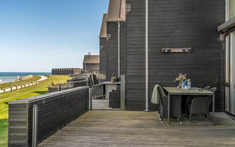 Chayton - 10M from the Sea: Vand, Vandressourcer, Krop Af Vand, Rots, Kyst, Naturlige Landskab, Headland, Coastal Og Oceaniske Landskabsformer, Terræn, Promontory