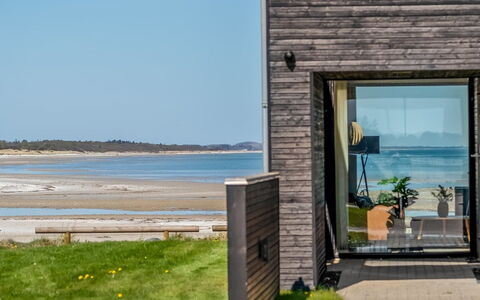 Chayton - 10M from the Sea: Vand, Vandressourcer, Krop Af Vand, Rots, Kyst, Naturlige Landskab, Headland, Coastal Og Oceaniske Landskabsformer, Terræn, Promontory
