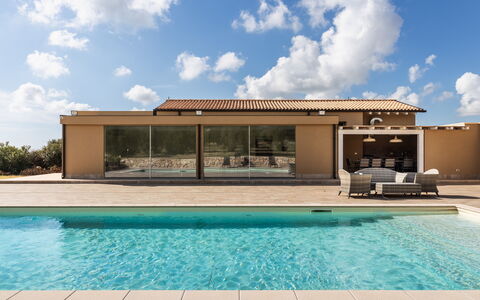 Villa Meti: Svømmepøl, Udvej, Kompositmateriale, Skygge, Estate, Eco Hotel, Villa, Design, Hacienda, Udendørs Struktur