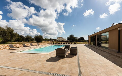 Villa Meti: Estate, Skygge, Design, Landscaping, Svømmepøl, Flise