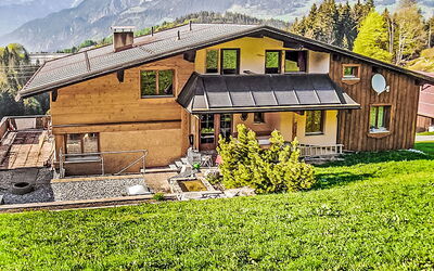 Tschagguns 300: Bygning, Hus, Hjem, Tag, Sommerhus, Arkitektur, Landdistrikt, Estate, Hældning, Stuehus