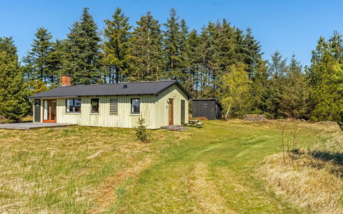 Fatlinda - 4Km from the Sea: Træ, Have, Backyard, Land Lot, Hjem, Tag, Skygge, Dæk, Hårdttræ, Gård