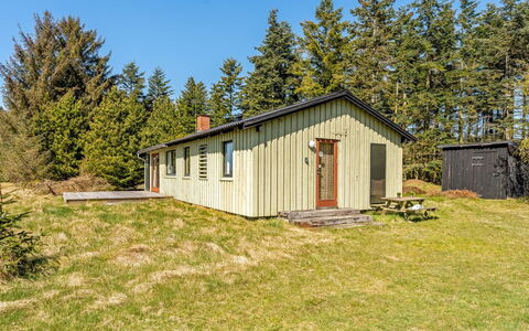 Fatlinda - 4Km from the Sea: Træ, Have, Backyard, Land Lot, Hjem, Tag, Skygge, Dæk, Hårdttræ, Gård