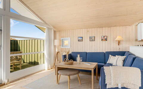 Thorsten - 600M from the Sea: Vand, Vandressourcer, Krop Af Vand, Rots, Kyst, Naturlige Landskab, Headland, Coastal Og Oceaniske Landskabsformer, Terræn, Promontory