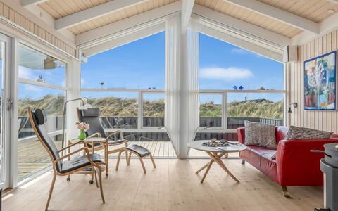 Hildegarda - 300M from the Sea: Træ, Loft, Indretning, Hjem, Etage, Værelse, Trægulve, Hårdttræ, Lejlighed, Stue