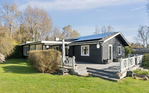Alpi - 925M from the Sea: Have, Bunddække, Bagagerum, Forår, Lawn, Backyard, Skygge, Gård, Landscaping, Water Feature