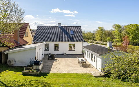 Siegfried - 5Km from the Sea: Lejlighed, Skygge, Altan, Stol, Hegn, Udendørs Møbler, Aluminium, Kunstgræs