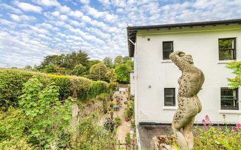 Torwood: Busk, Have, Landscaping, Backyard, Hegn