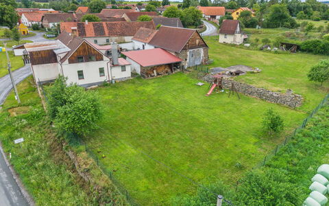 Happy Home: Hus, Boligområde, Tag, Landskab, Hjem, Kvarter, Landdistrikt, Almindeligt, Land Lot