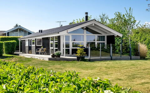 Therkil - 50M from the Sea: Vand, Vandressourcer, Krop Af Vand, Rots, Kyst, Naturlige Landskab, Headland, Coastal Og Oceaniske Landskabsformer, Terræn, Promontory