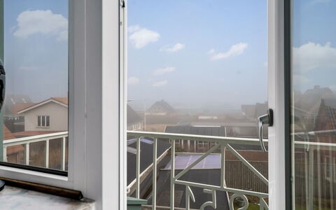 Bondi - 150M from the Sea: Glas, Metal, Dagslys, Altan, Skydevindue, Aluminium
