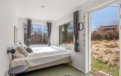 Lasse - 550M from the Sea