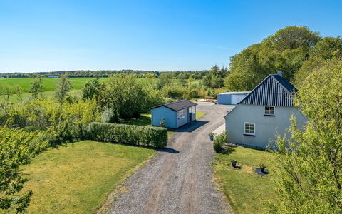 Aslag - 3.5Km from the Sea: Træ, Græs, Landskab, Tag, Hjem, Almindeligt, Hus, Landdistrikt, Sommerhus, Land Lot