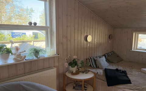 Uma - from the Sea: Træ, Gulvbelægning, Indretning, Etage, Loft, Møbel, Belysning, Værelse, Bejdse, Hårdttræ