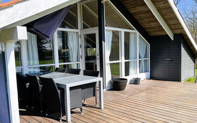 Troen - 400M from the Sea
