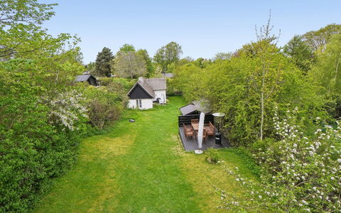 Nadica - 415M from the Sea: Træ, Busk, Sommerhus, Hus, Tag, Landdistrikt, Land Lot, Have, Lawn, Eng