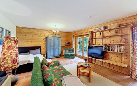 Nideggen 200: Møbel, Træ, Indretning, Værelse, Loft, Stol, Udvej, Design, Hotel, Bejdse
