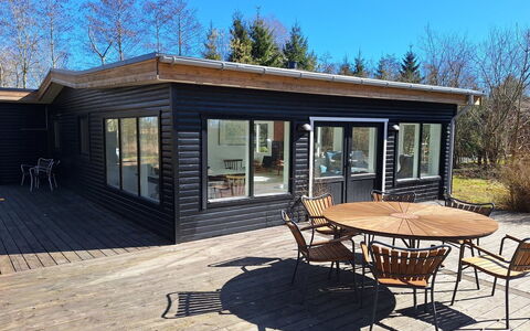 Franki - 1.8Km from the Sea: Træ, Sommerhus, Hjem, Tag, Sidespor, Dør, Garden Bygninger, Bjælkehytte, Hårdttræ, Bejdse