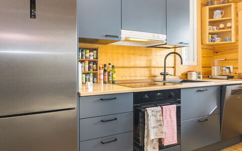 Tuulentupa: Køkken Apparat, Køkken, Countertop, Cabinetry, Møbel, Større Bandage, Indretning, Gulvbelægning, Træ, Husholdningsapparat