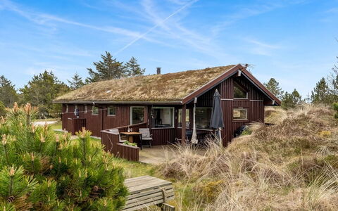 Thorgny - 1Km from the Sea: Plantesamfund, Sollys, Urteagtig Plante, Have, Plantation, Landbrug, Farm