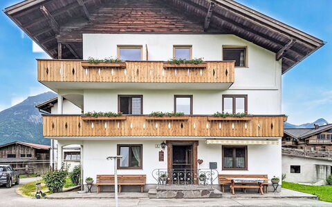 Schöflauerhof: Hus, Hjem, Altan, Sommerhus, Maling