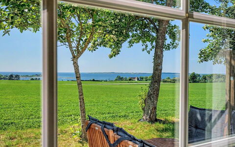 Mynthe - 750M from the Sea: Grøn, Land Lot, Sollys, Skygge, Have, Lawn, Landscaping, Eco Hotel, Gård