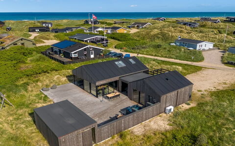 Uolevi - 130M from the Sea: Vand, Vandressourcer, Krop Af Vand, Rots, Kyst, Naturlige Landskab, Headland, Coastal Og Oceaniske Landskabsformer, Terræn, Promontory