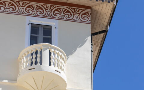 Bacolla: Kompositmateriale, Molding, Altan, Maling, Symmetry, Design, Baluster, Dagslys, Gips, Gelænder