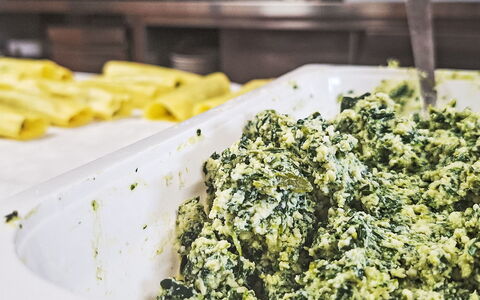 Alloro: Mad, Ingrediens, Bordservice, Fremstille, Tilberedning