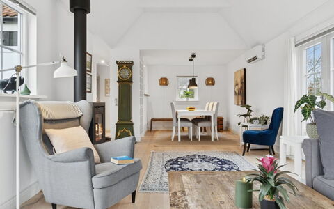 Franka - 1.1Km from the Sea: Plantesamfund, Sollys, Urteagtig Plante, Have, Plantation, Landbrug, Farm