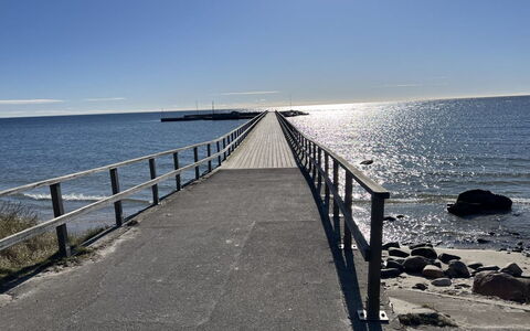 Gittel - 200M from the Sea: Blå, Vand, Horisont, Hav, Mole, Boardwalk, Bro, Sky, Coastal Og Oceaniske Landskabsformer