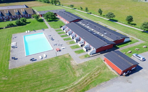 Anabella - 6Km from the Sea: Svømmepøl, Udvej, Estate, Hotel, Eco Hotel, Hacienda
