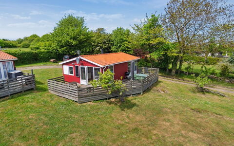 Auti - 300M from the Sea: Hjem, Sommerhus, Veranda, Sidespor, Stuehus, Udendørs Struktur