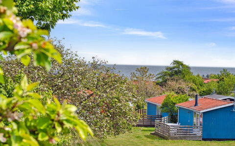 Auti - 300M from the Sea: Hjem, Sommerhus, Veranda, Sidespor, Stuehus, Udendørs Struktur
