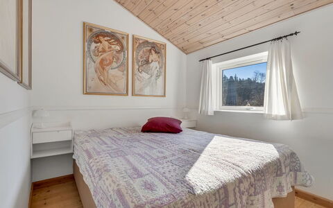 Svenne - 600M from the Sea: Seng, Soveværelse, Indretning, Træ, Loft, Sengetøj, Sengetøj, Møbel, Etage, Gulvbelægning