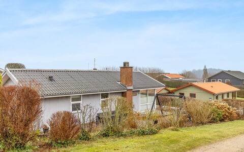 Fenno - 800M from the Sea: Træ, Tag, Hjem, Hus, Arkitektur, Sidespor, Land Lot, Sommerhus, Skur, Garden Bygninger