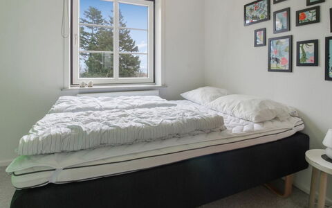 Aave - 5Km from the Sea: Soveværelse, Seng, Sengetøj, Sengetøj, Etage, Bed Frame, Sengetøj, Madras, Hårdttræ, Trægulve