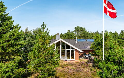 Annerose - 650M from the Sea: Møbel, Udendørs Møbler, Bordservice, Bord, Drinkware, Stol, Udendørs Bord, Mad, Flaske