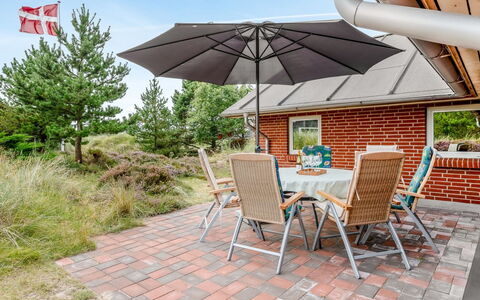 Annerose - 650M from the Sea: Møbel, Udendørs Møbler, Bordservice, Bord, Drinkware, Stol, Udendørs Bord, Mad, Flaske