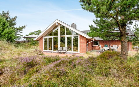 Annerose - 650M from the Sea: Møbel, Udendørs Møbler, Bordservice, Bord, Drinkware, Stol, Udendørs Bord, Mad, Flaske