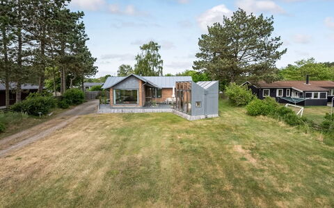 Else - 25M from the Sea: Hvid, Font, Nummer