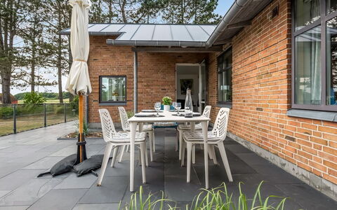 Else - 25M from the Sea: Hvid, Font, Nummer
