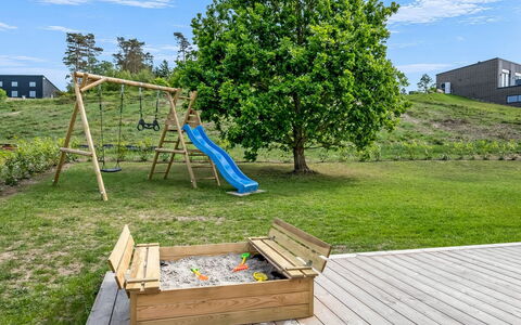 Gustaf - 800M from the Sea: Have, Fritid, Planke, Hårdttræ, Bejdse, Backyard, Landscaping, Lawn, Legepladsudstyr, Gård